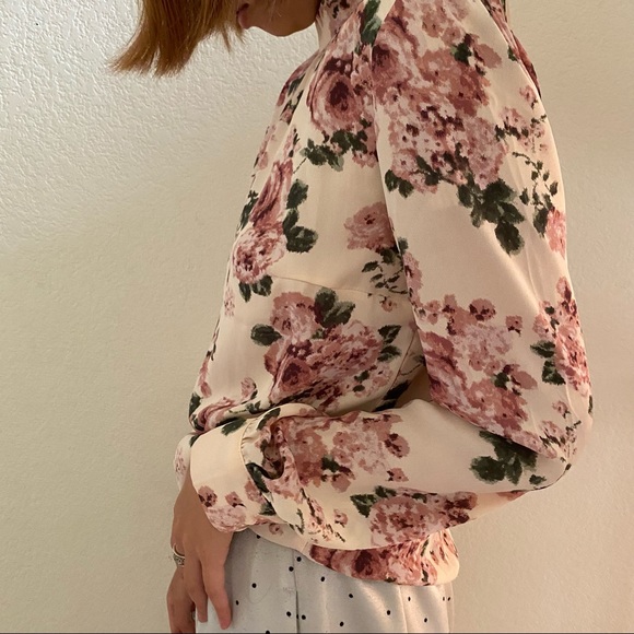 🌺 Forever 21 High Neck Floral Blouse - Picture 6 of 8